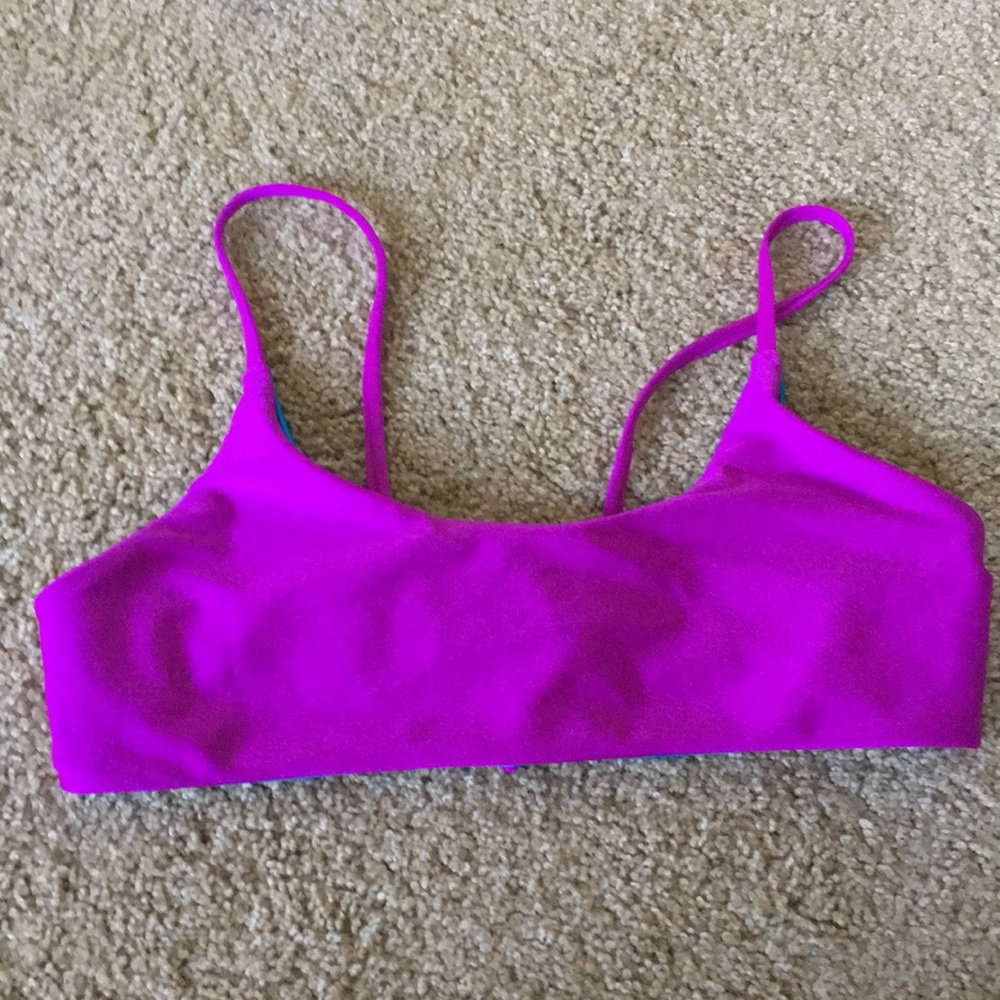 Reversible tie back swim top